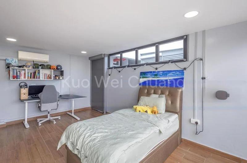 5 Bed Executive Condo for Sale in  The Tampines Trilliant - Image 5